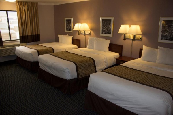 Days Inn by Wyndham Indio image 22